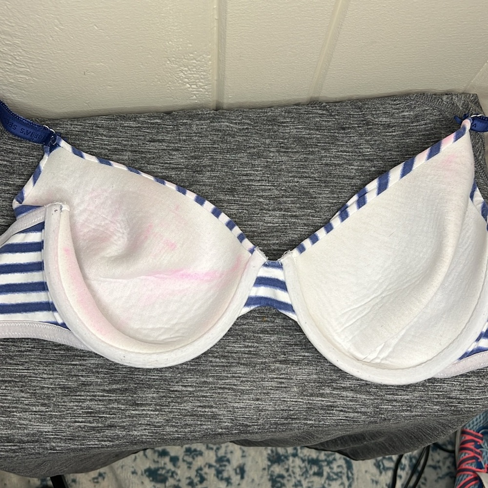 Victoria Secret 3 Bras bundle - Picture 8 of 8
